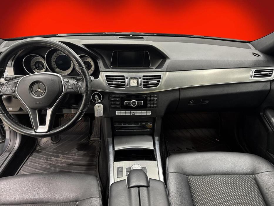MERCEDES-BENZ E 2015