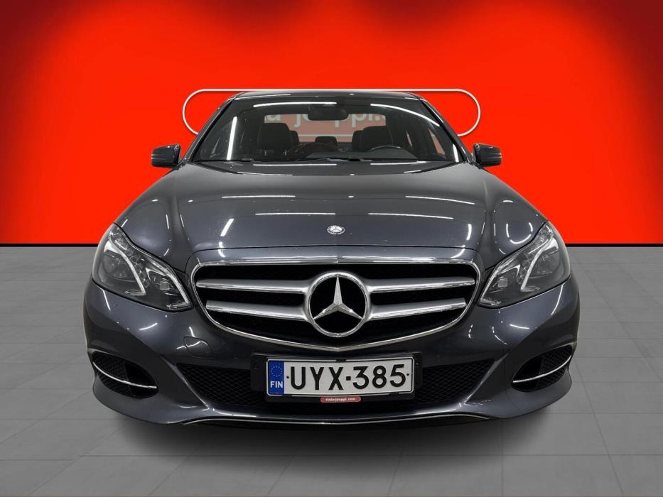 MERCEDES-BENZ E 2015