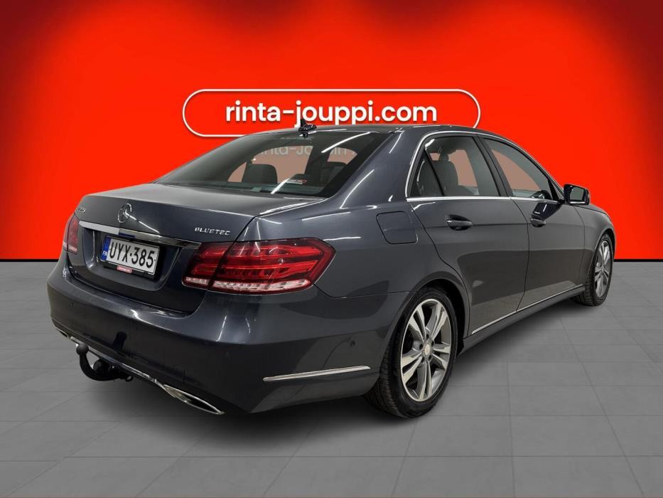 MERCEDES-BENZ E 2015