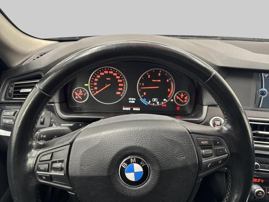 BMW 530 2011