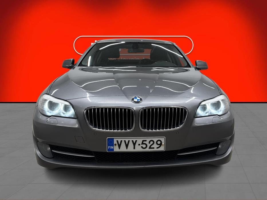 BMW 530 2011