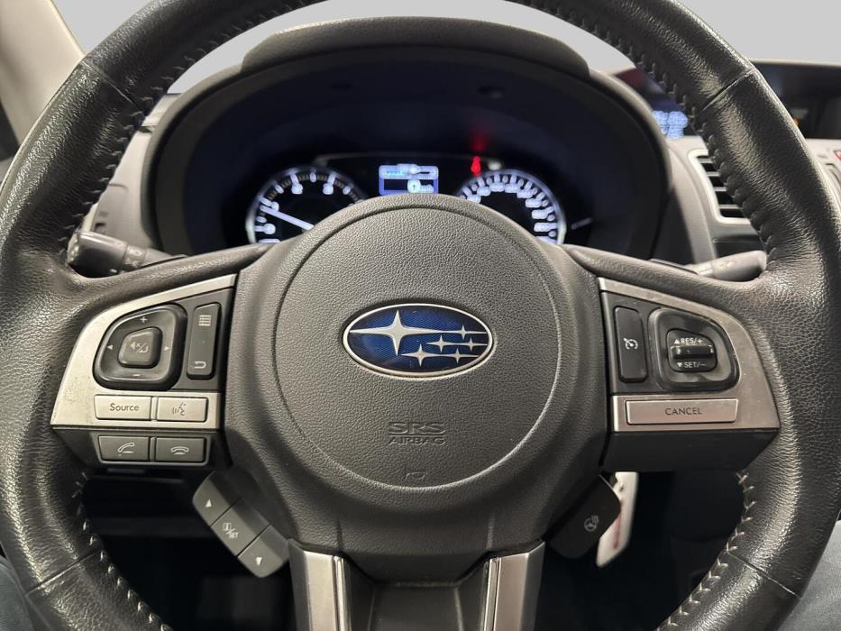 SUBARU Forester 2016
