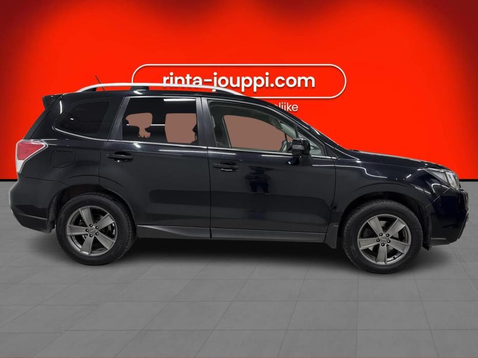 SUBARU Forester 2016