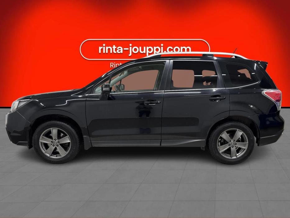 SUBARU Forester 2016