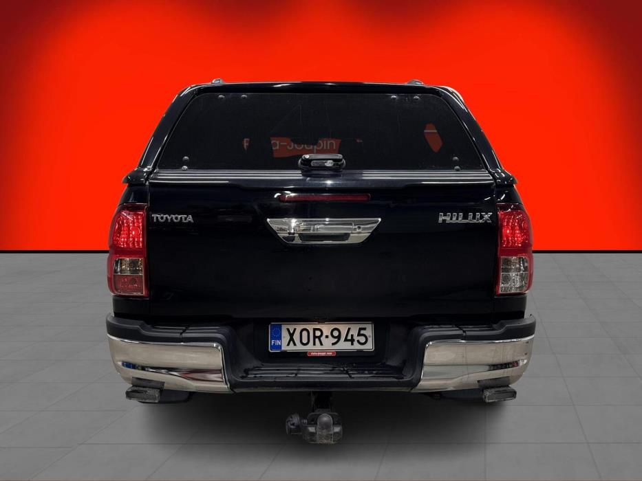 TOYOTA Hilux 2018