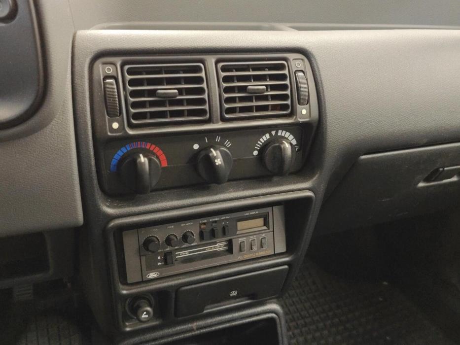FORD ESCORT 1989