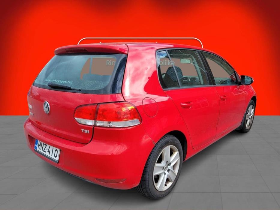 VOLKSWAGEN Golf 2010