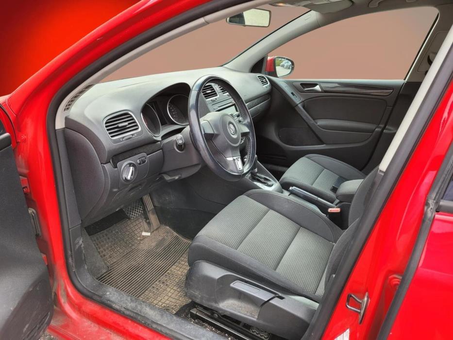 VOLKSWAGEN Golf 2010
