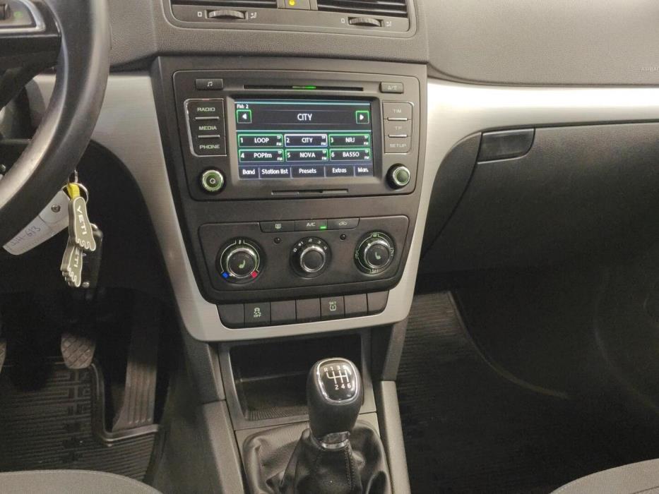 SKODA Yeti 2014