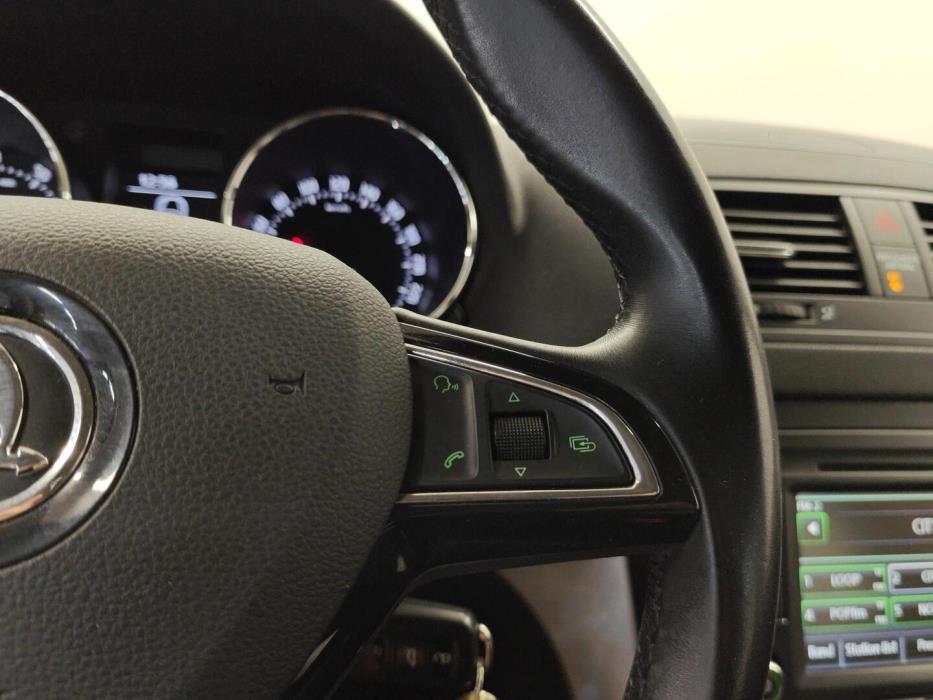 SKODA Yeti 2014