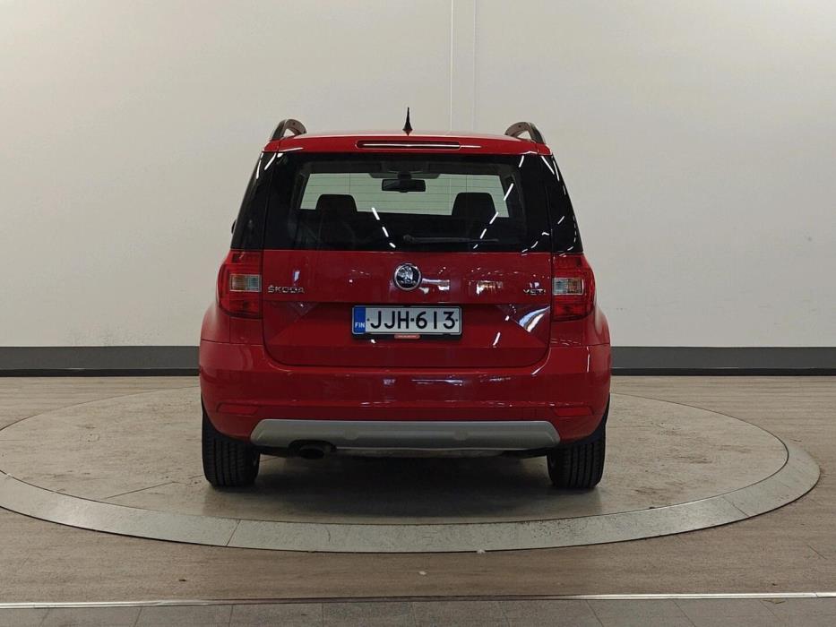 SKODA Yeti 2014