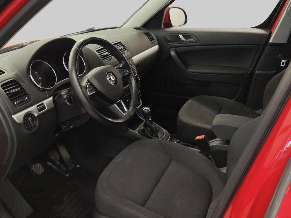 SKODA Yeti 2014