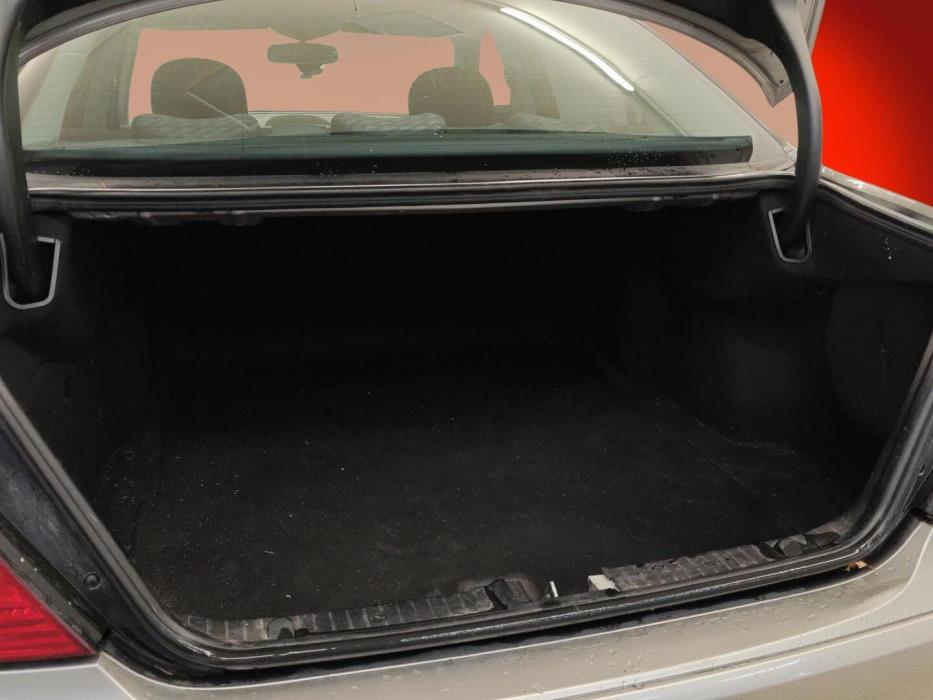 MERCEDES-BENZ E 2006