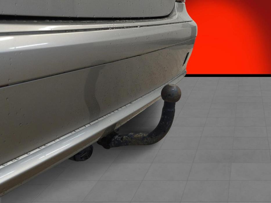 MERCEDES-BENZ E 2006