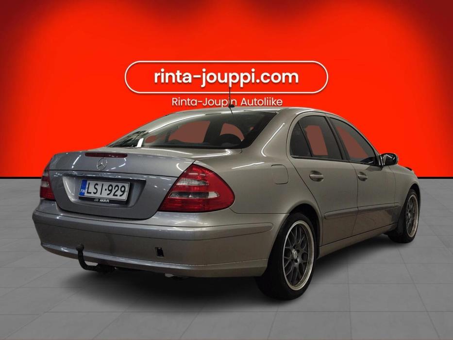 MERCEDES-BENZ E 2006