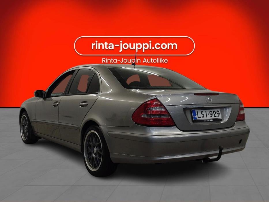 MERCEDES-BENZ E 2006