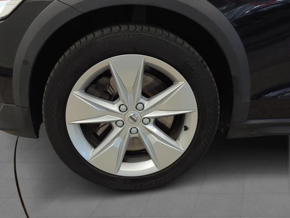 VOLVO V60 Cross Country 2019