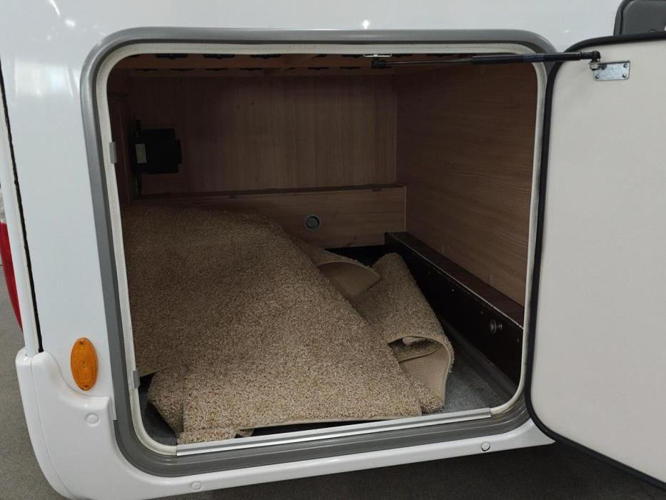 BÜRSTNER NEXXO Time T660 2019