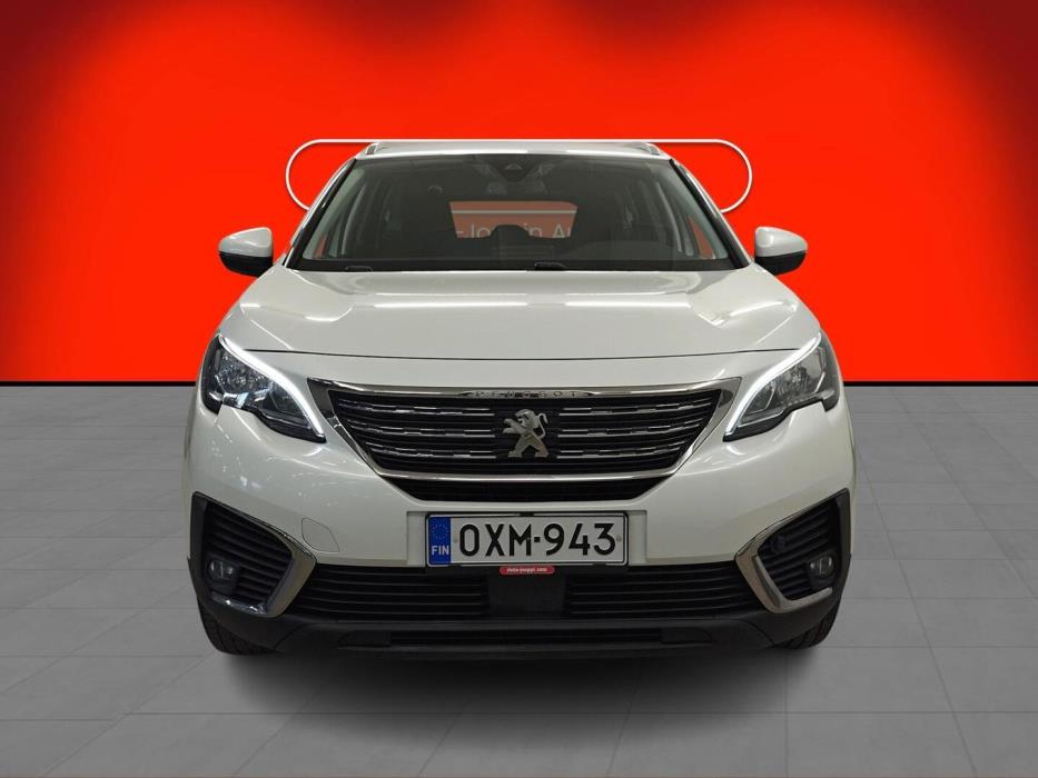 PEUGEOT 5008 2018