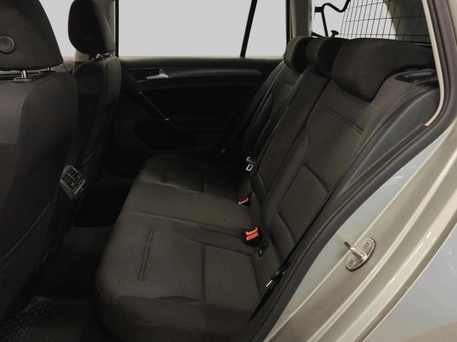 VOLKSWAGEN Golf 2019