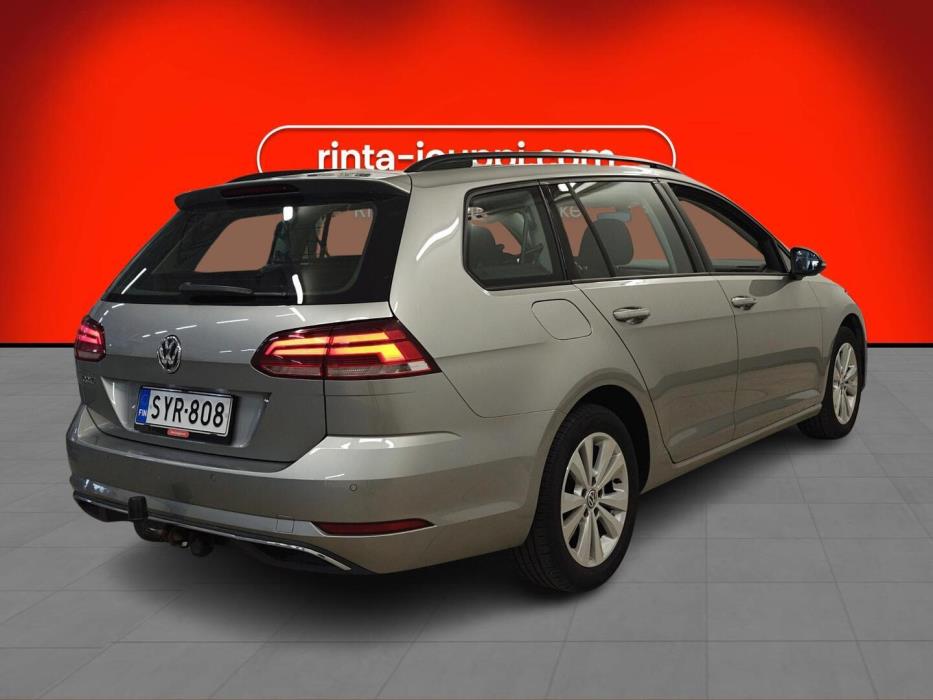 VOLKSWAGEN Golf 2019