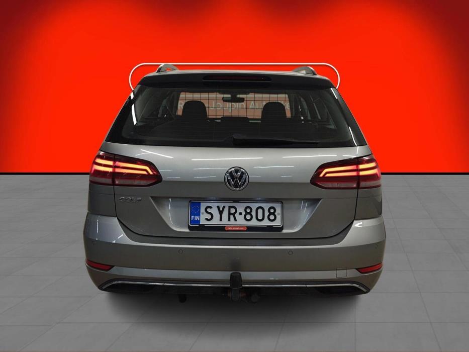 VOLKSWAGEN Golf 2019