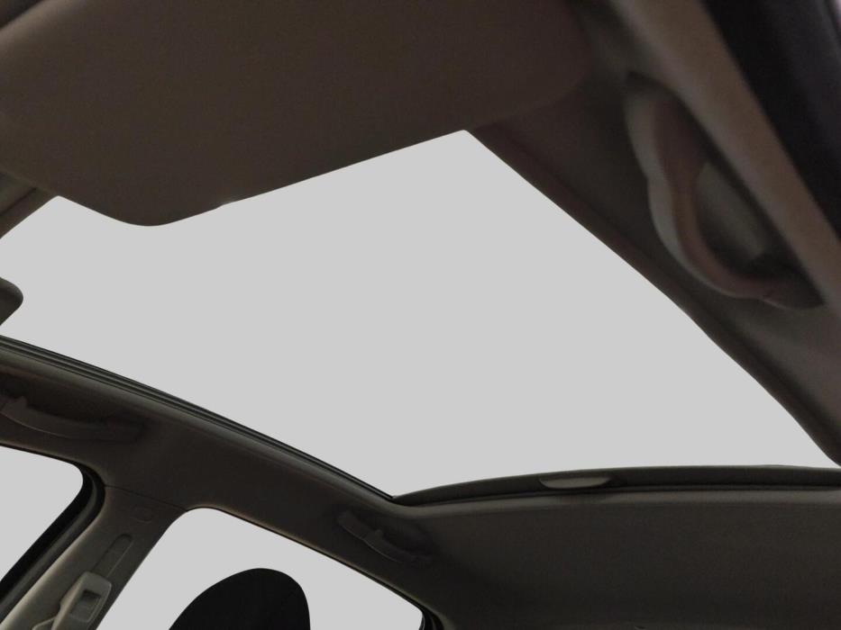PEUGEOT 207 2011