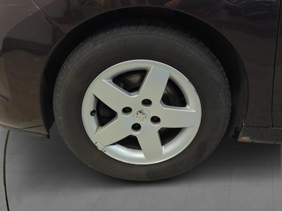 PEUGEOT 207 2011