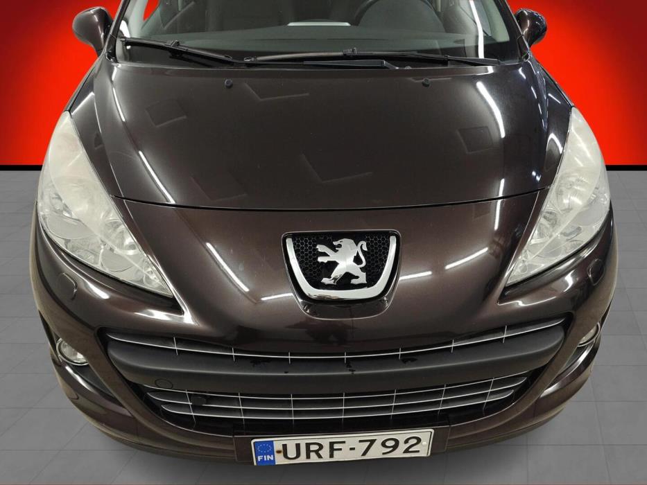 PEUGEOT 207 2011