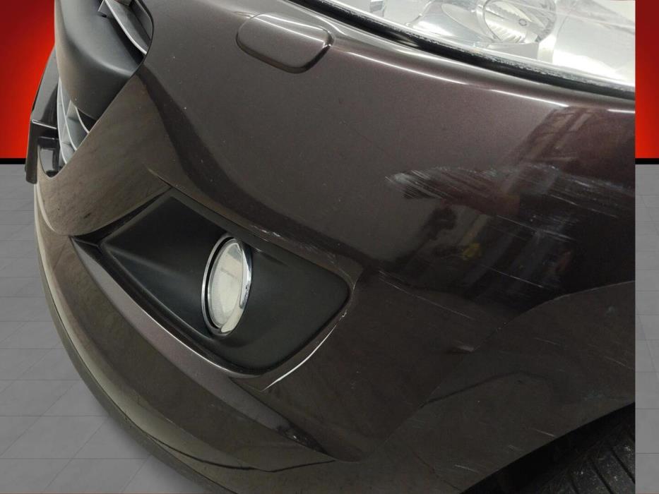 PEUGEOT 207 2011