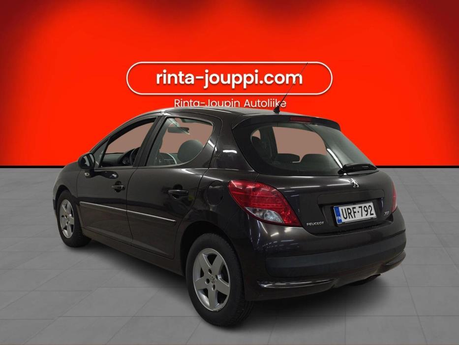 PEUGEOT 207 2011