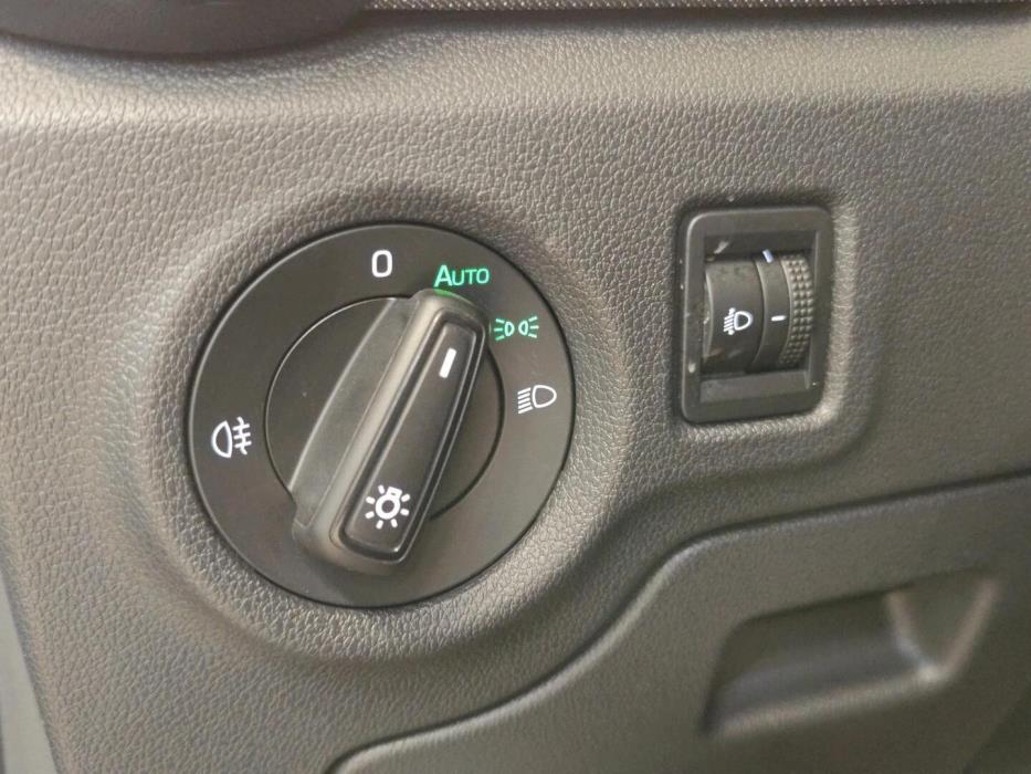 SKODA FABIA 2023