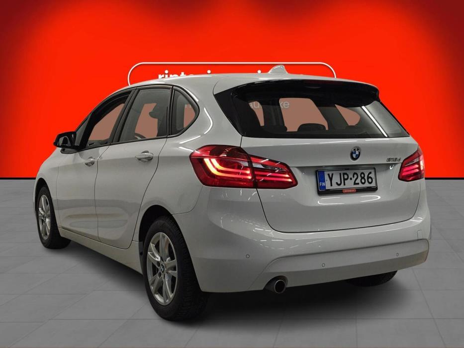 BMW 216 2017