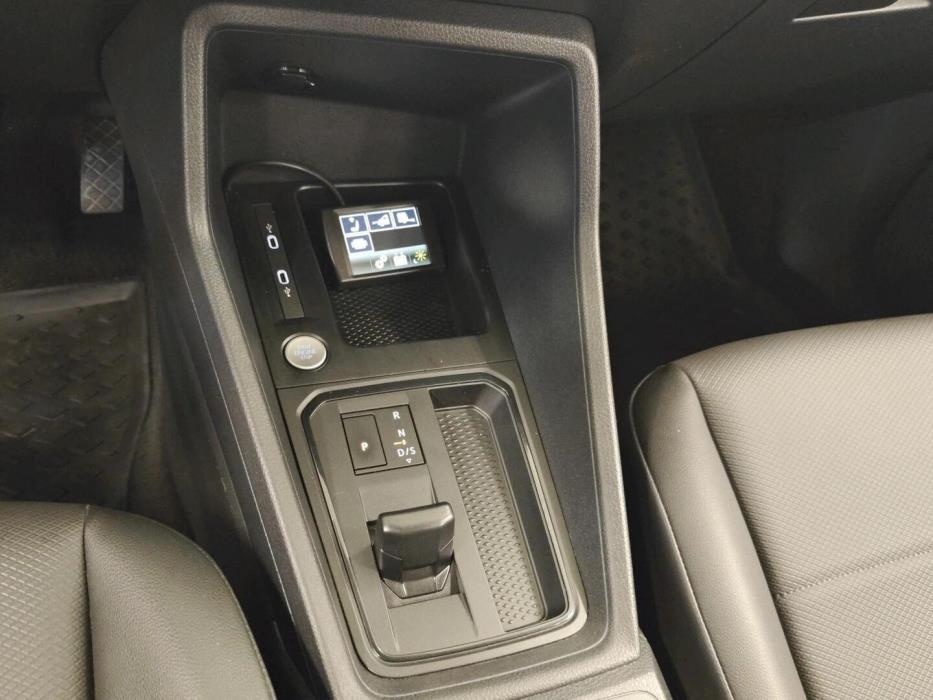 VOLKSWAGEN Caddy 2025