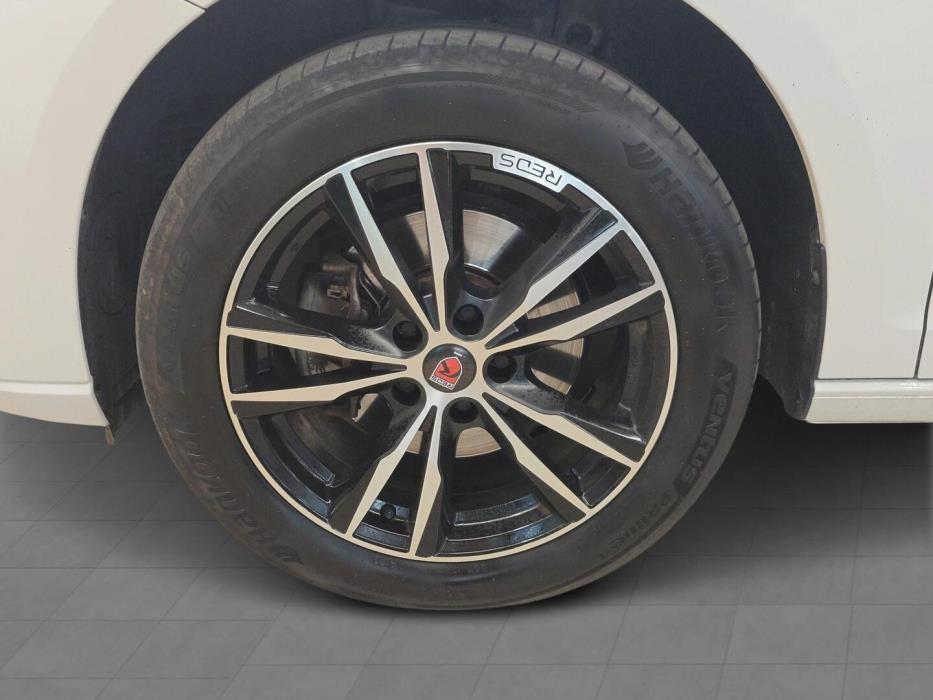 VOLKSWAGEN Caddy 2025