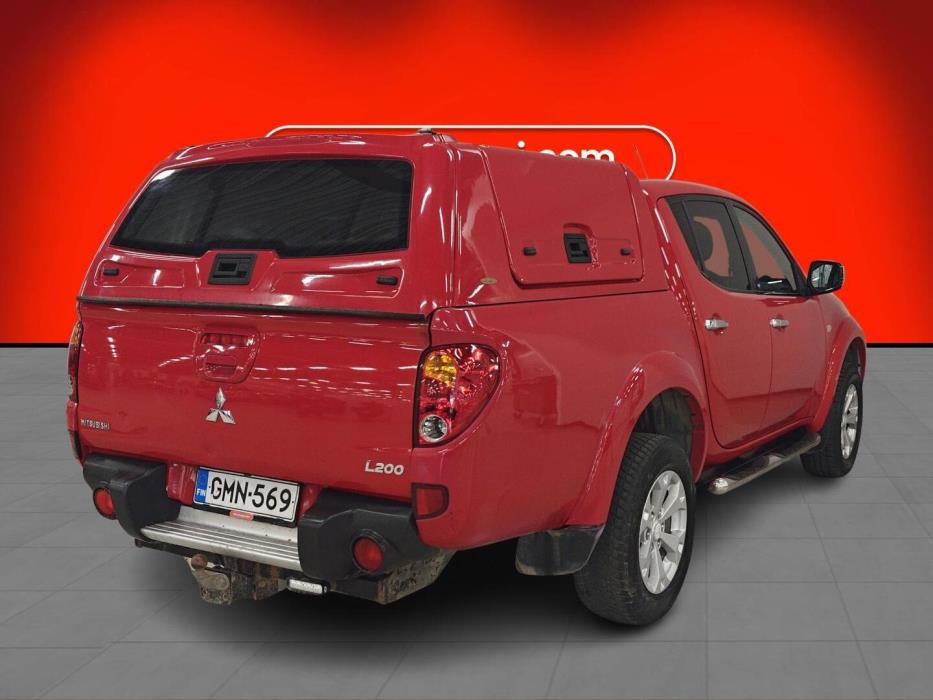 MITSUBISHI L200 2010