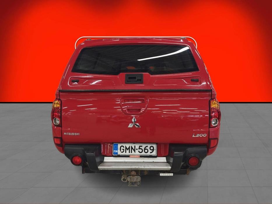 MITSUBISHI L200 2010