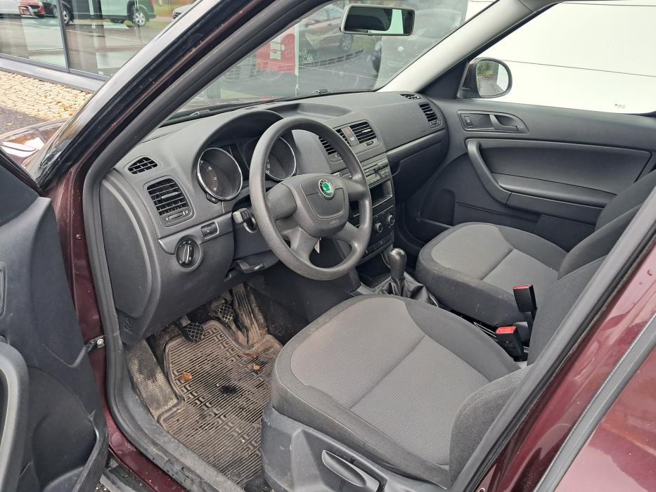 SKODA Yeti 2012
