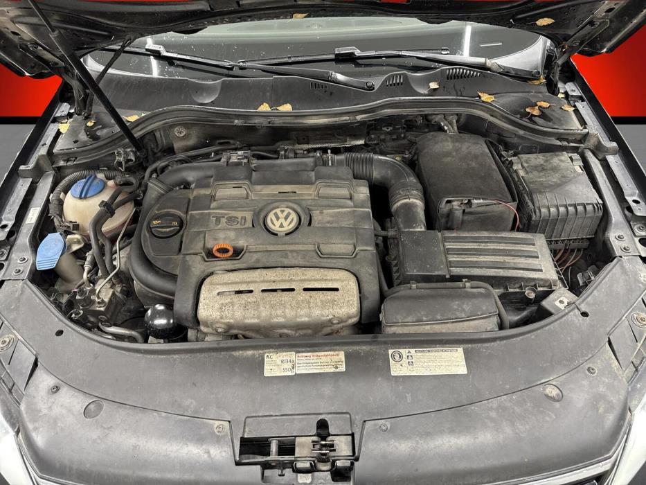 VOLKSWAGEN Passat 2012