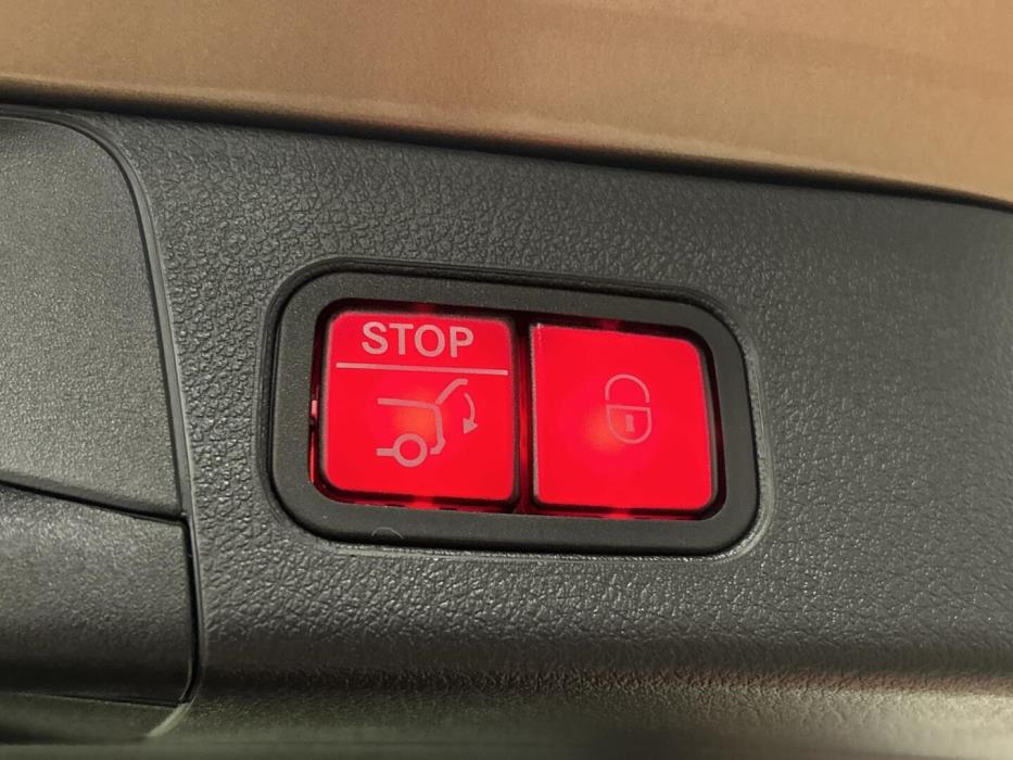 MERCEDES-BENZ B 2024