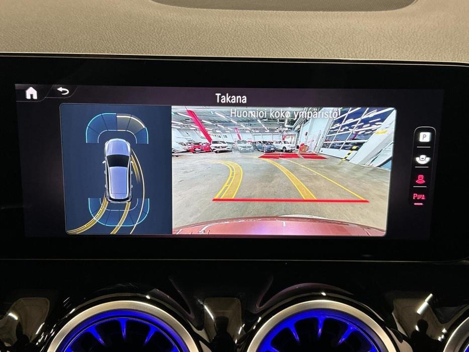 MERCEDES-BENZ B 2024