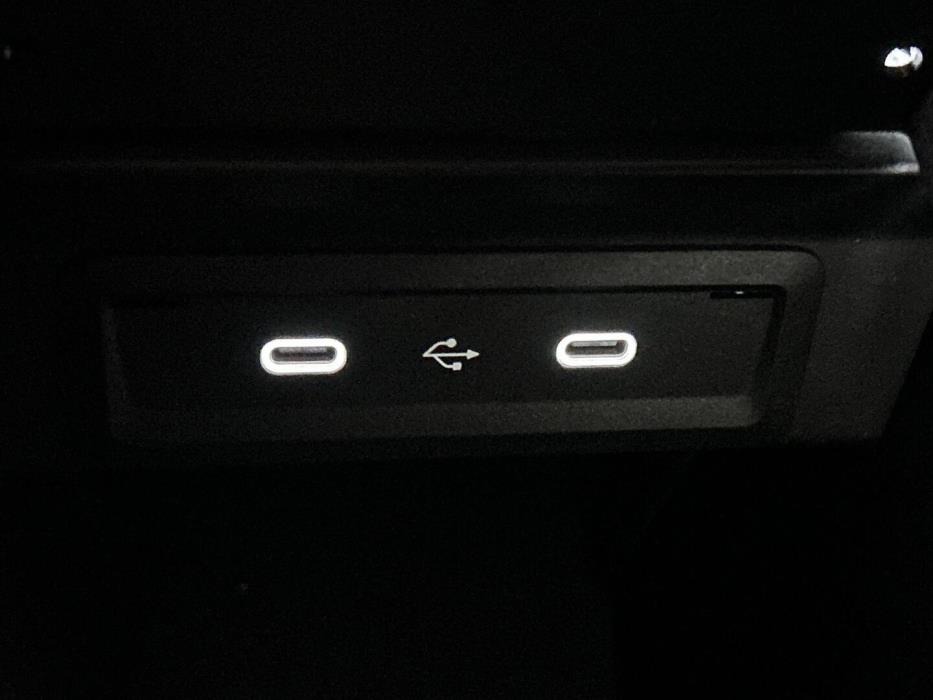 MERCEDES-BENZ B 2024