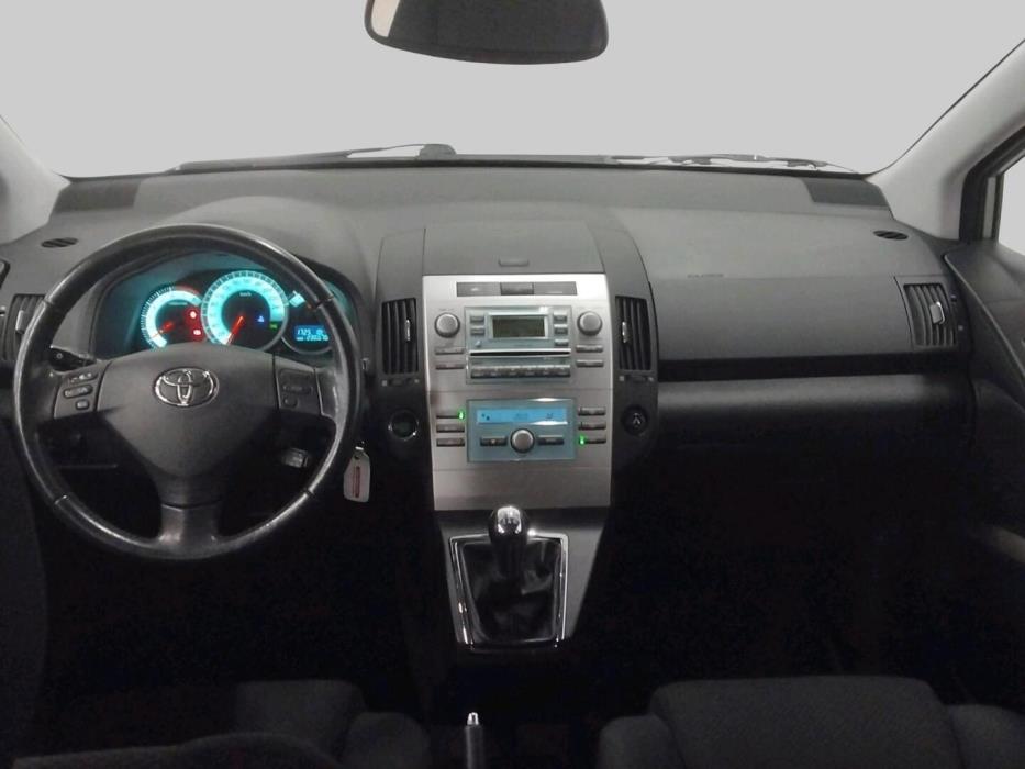 TOYOTA Corolla Verso 2006