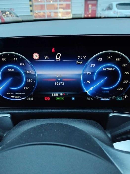 MERCEDES-BENZ EQB 2024