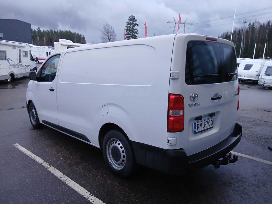 TOYOTA Proace 2023