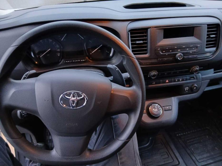 TOYOTA Proace 2023