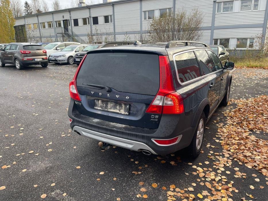 VOLVO XC70 2012