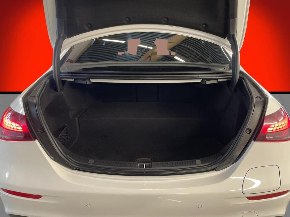 MERCEDES-BENZ E 2021