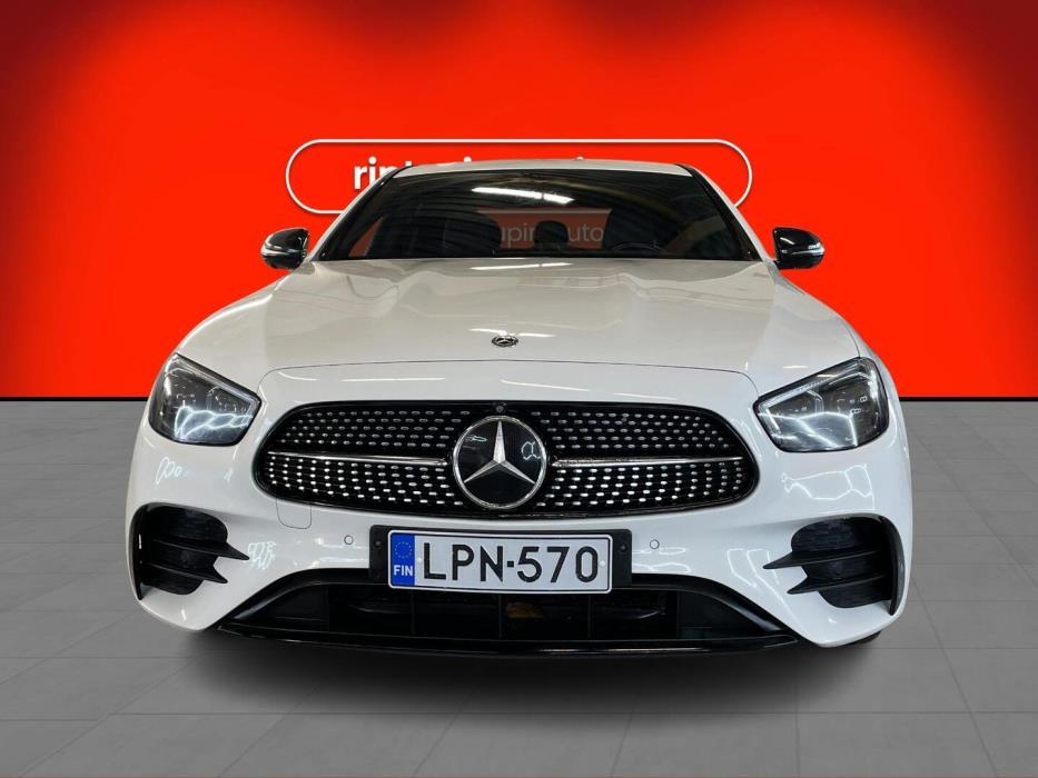 MERCEDES-BENZ E 2021