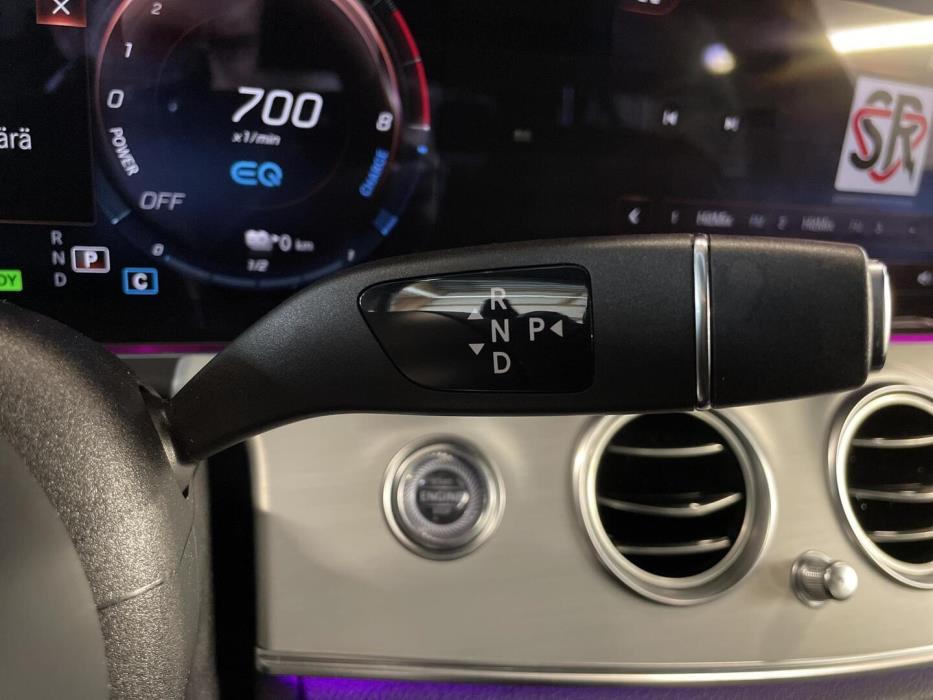 MERCEDES-BENZ E 2021